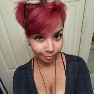 Meet your Posher, Ayana